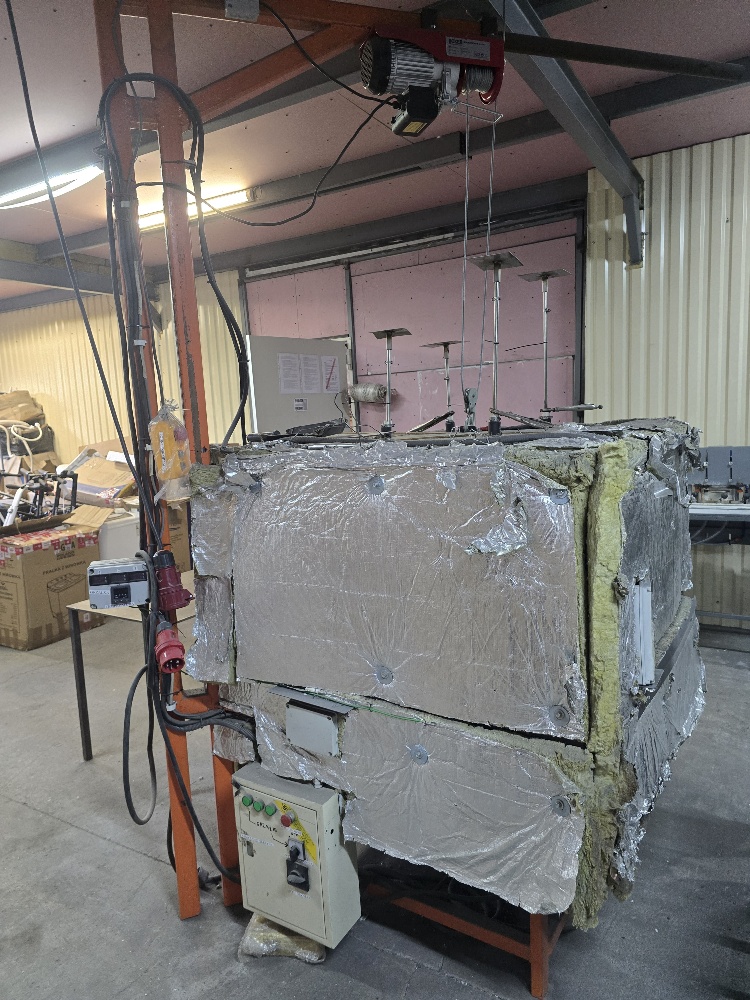 PIEC WYSOKOTEMPERATUROWY HARTOWNICZY LABORATORYJNY DO FUNSHINGU CERAMICZNY