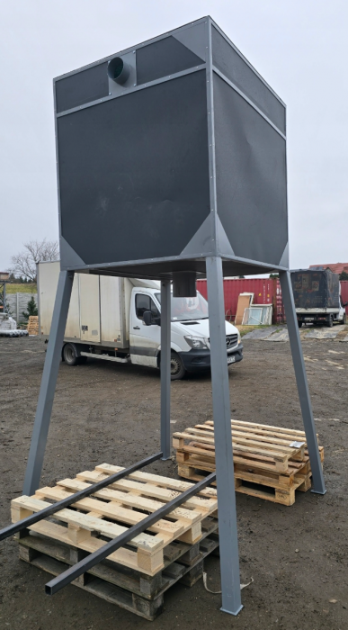 SILOS Z WYSYPEM METALOWY PODAJNIK NA GRANULAT