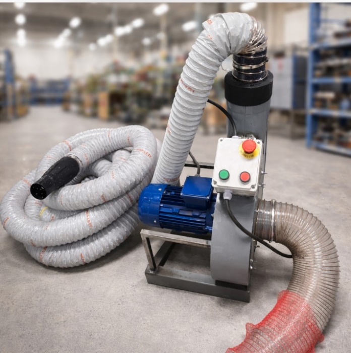 Wdmuchiwarka granulatu styropianu podajnik wdmuchiwanie izolacji 3kW 400V | wąż 9m |